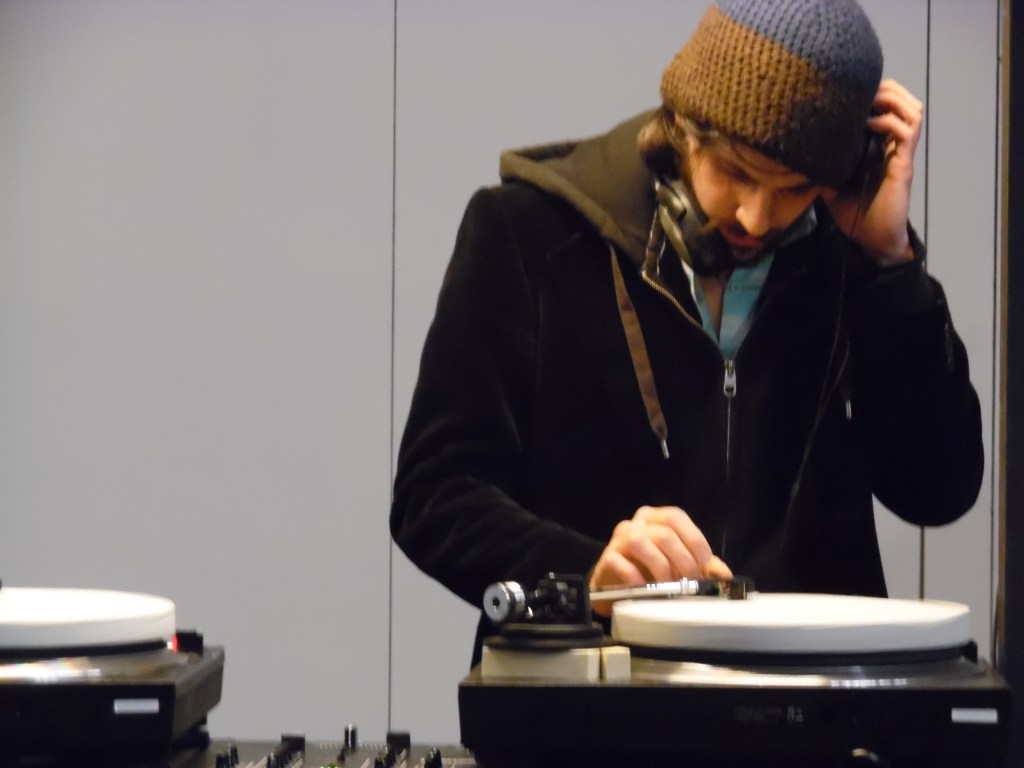 Jérémy Chevalier, Concrete Music, 2011-2013, Tout ce qui se fait sous le soleil, Nantes, Le lieu unique