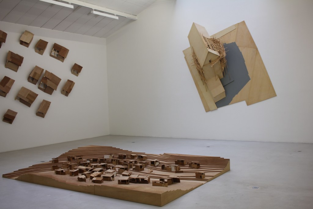 Tadashi Kawamata, galerie Kamel Mennour, 2015