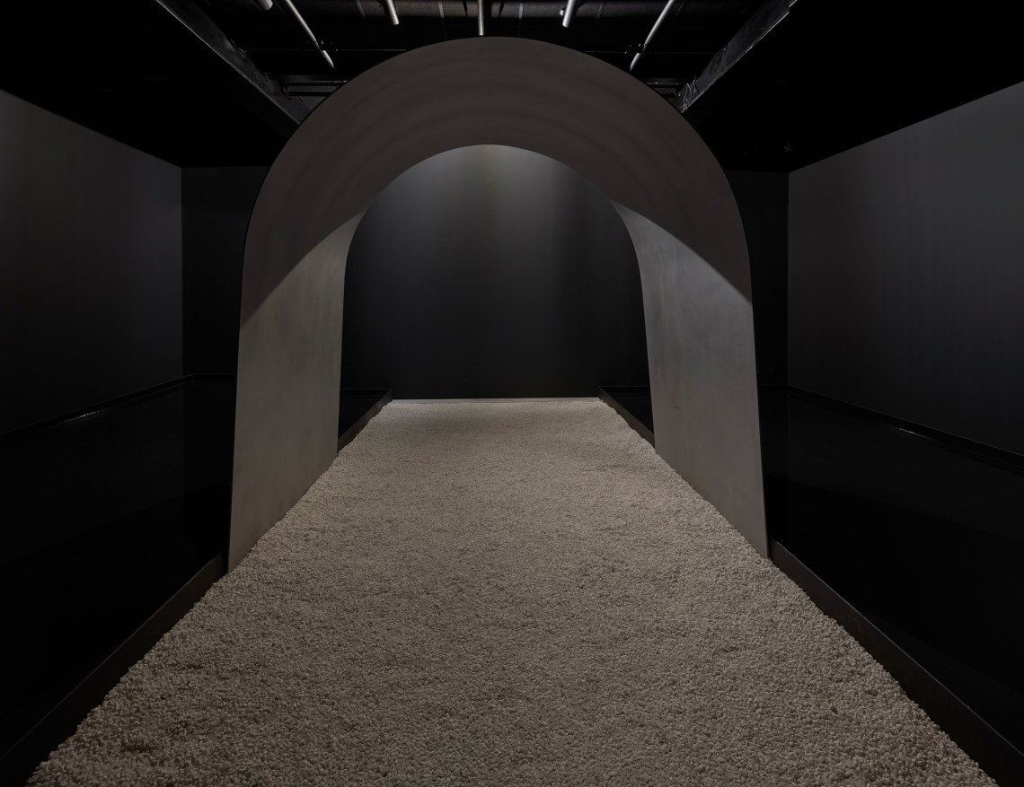 LEE Ufan vue exposition "Préssentiment" CCC OD 2017